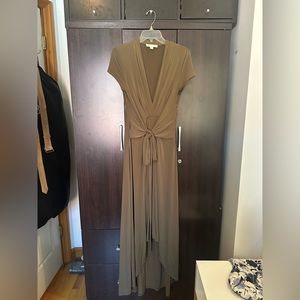 Michael Kors Maxi Dress with Bow, Excellent condition, Size 8, Wore only Once